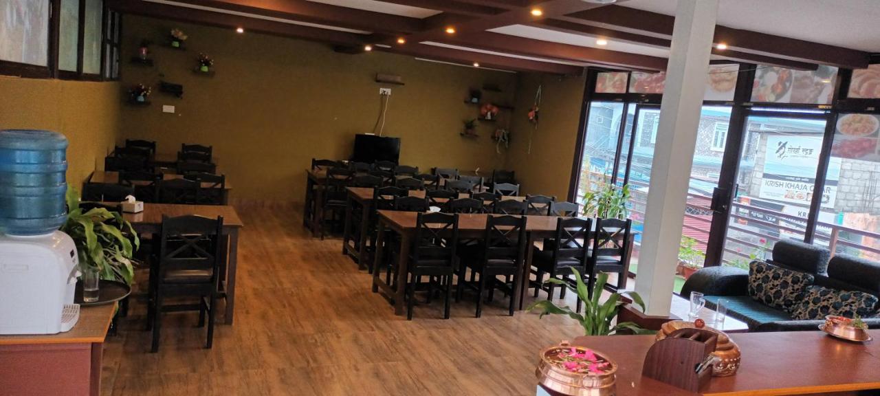 Hotel Dolly Pokhara Eksteriør billede